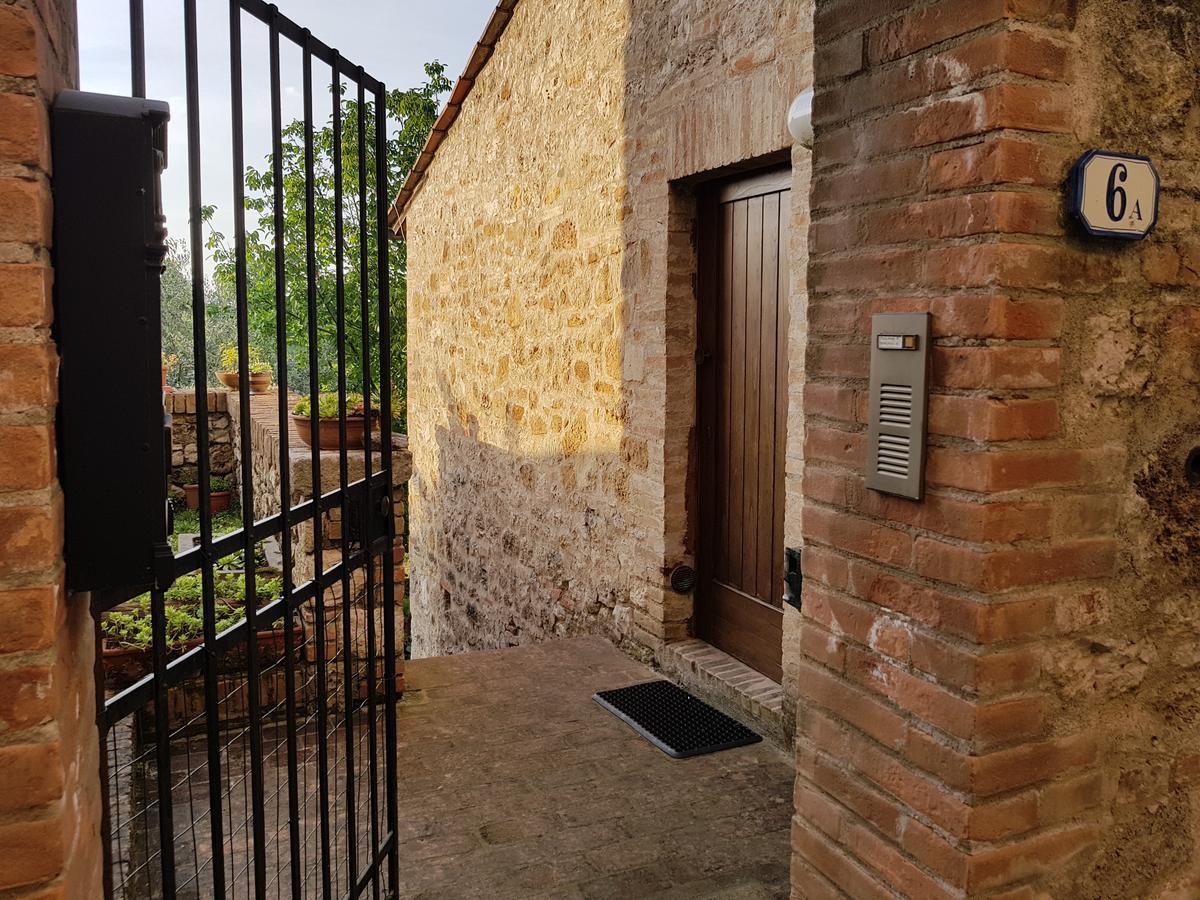 Guest House Il Giardino Колле-ди-Валь-д'Эльса Экстерьер фото